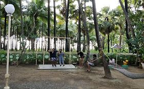 Domonica Beach Resort